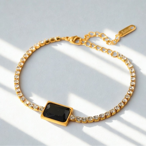 Gold and Blue Gemstone Bracelet - Picture 2 of 3